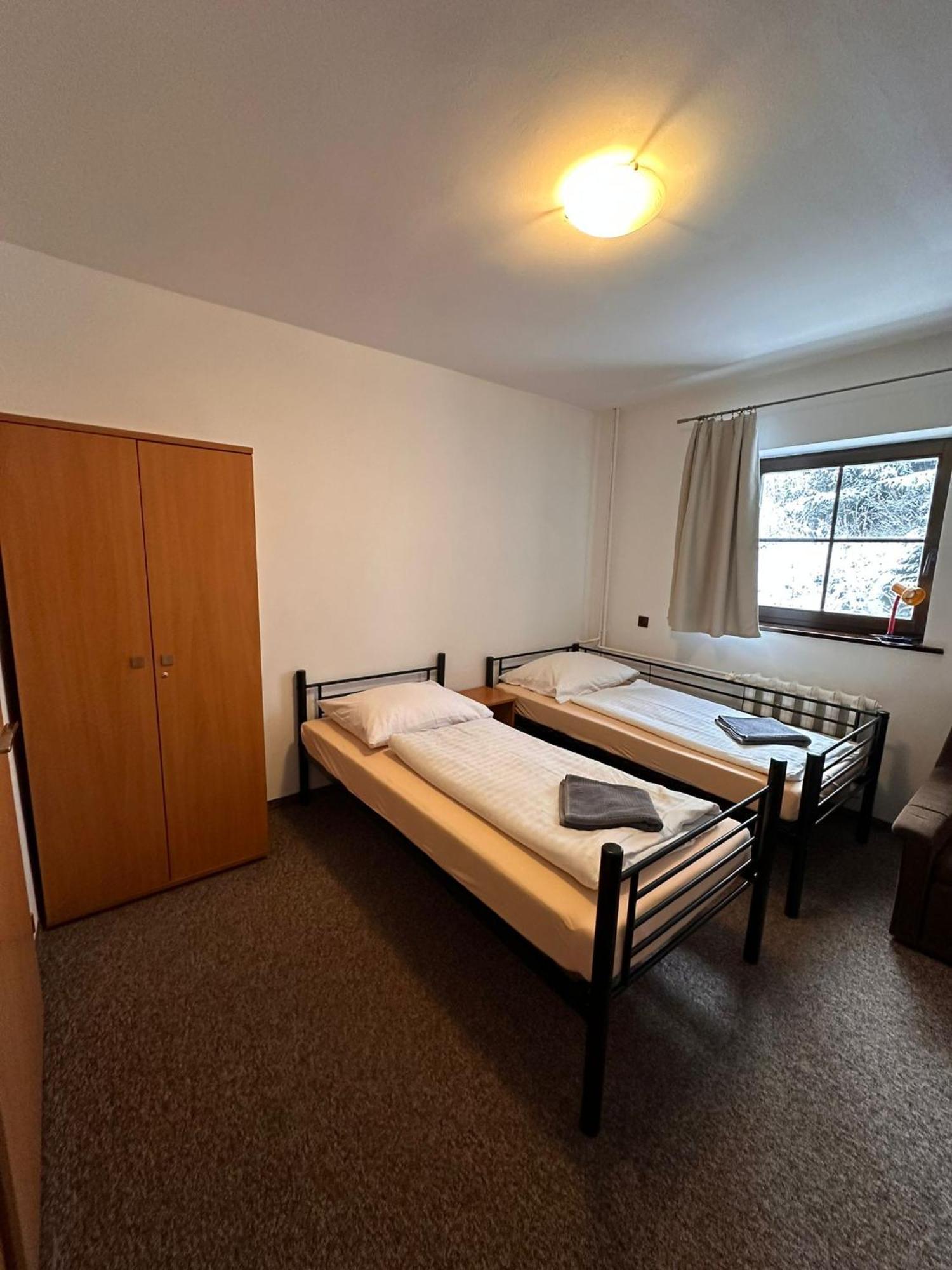Hotel Straszny Dwor Duszniki Zdrój Pokoj fotografie